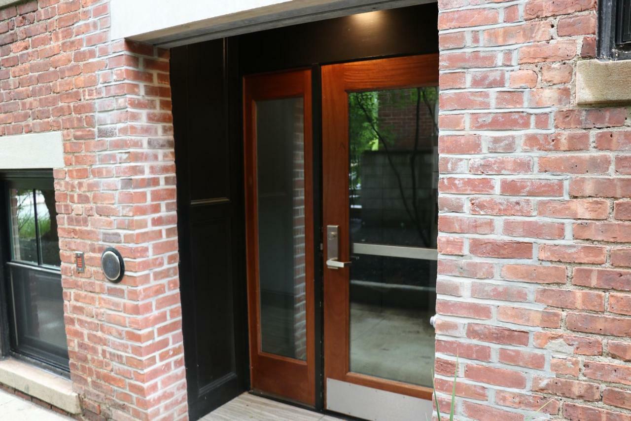 A Stylish Stay W/ A Queen Bed, Heated Floors.. #26 Brookline Zewnętrze zdjęcie