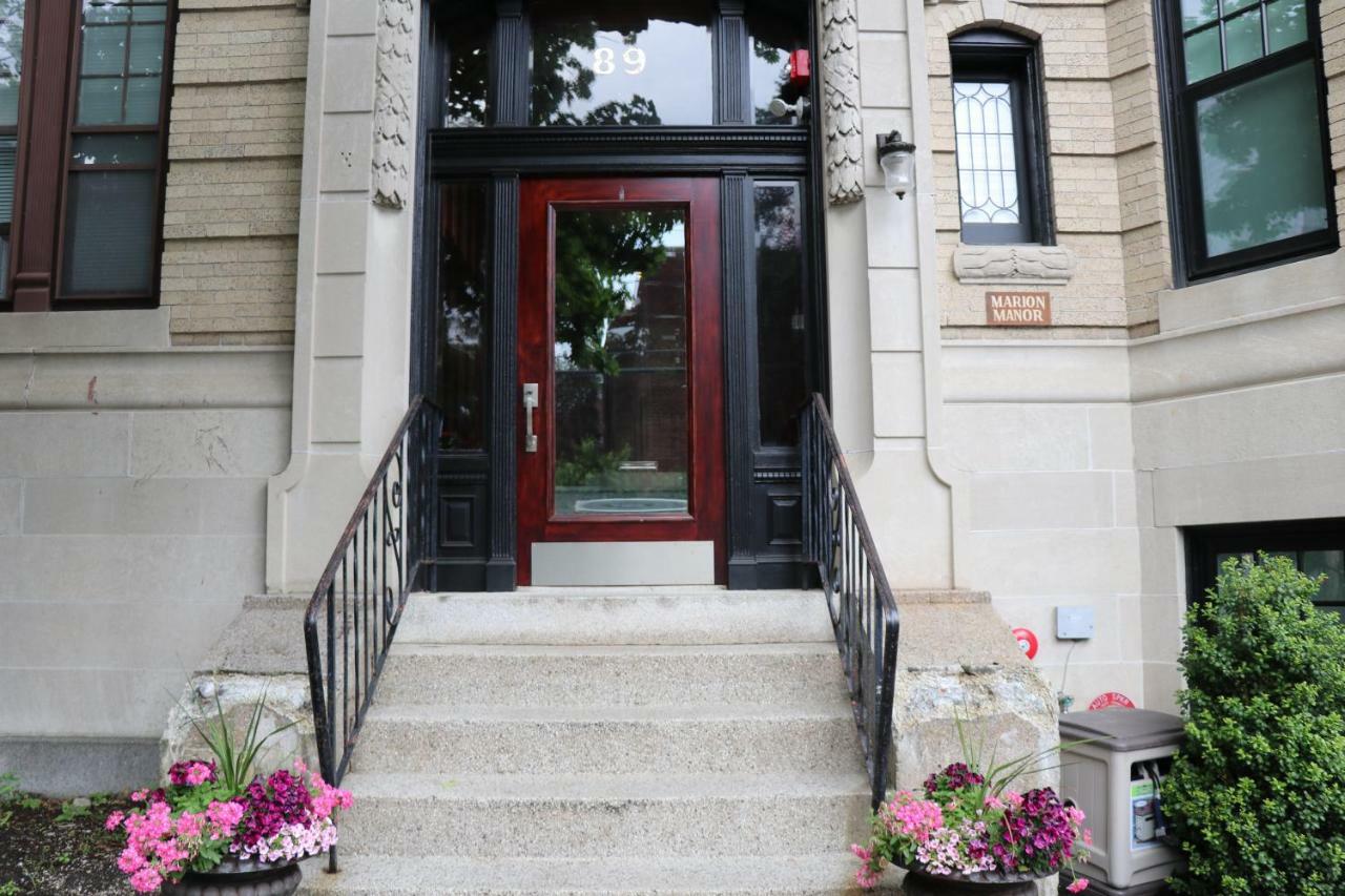 A Stylish Stay W/ A Queen Bed, Heated Floors.. #26 Brookline Zewnętrze zdjęcie